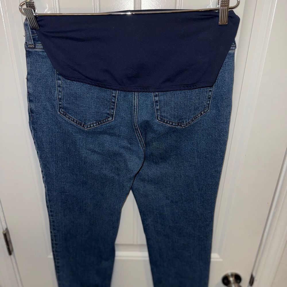 Abercrombie & Fitch Lightweight Comfort Stretch Maternity Ankle Straight Jean - Picture 9 of 16